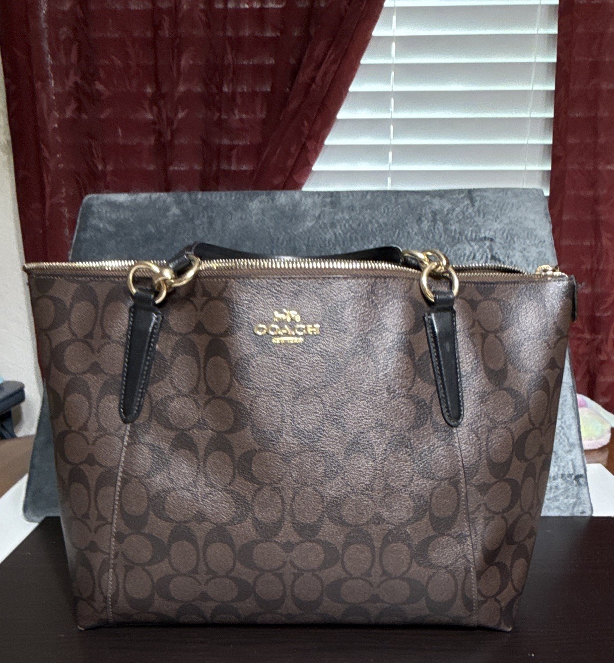 Coach Signature Shoulder Bag Zip Top, Brown/Black, Gold Hardware, Logo