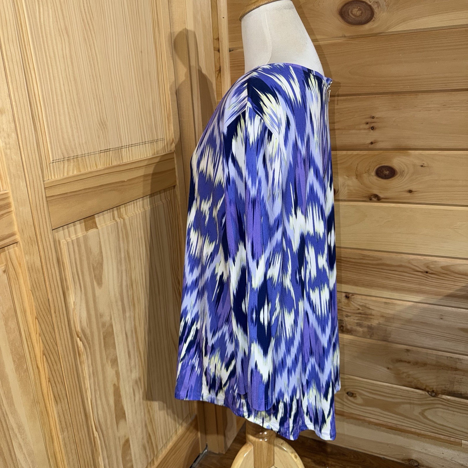 CHICO’S Purple Multi Brushed Feather Ikat Zipper Back Top Shirt Size 3 (XL)