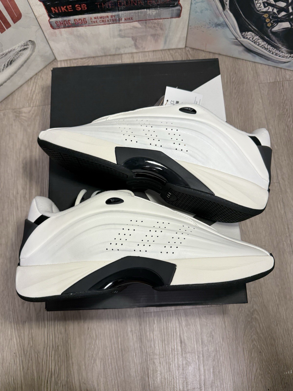 New Adidas Nova IIInfinity White/Blk Basketball Shoe Men Size 13.5, 14.5, 15, 16