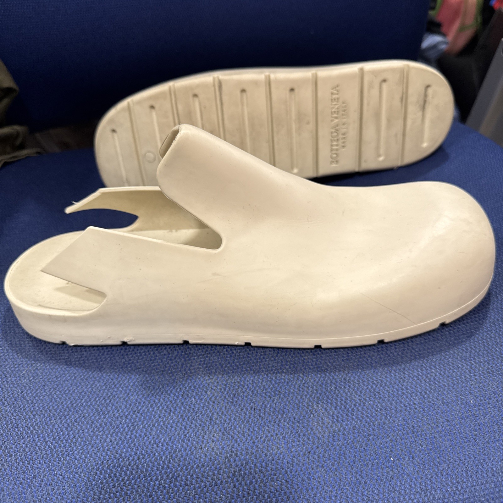 Bottega Veneta White Puddle Sandals Slip On Size 40 Rubber Clogs Unisex