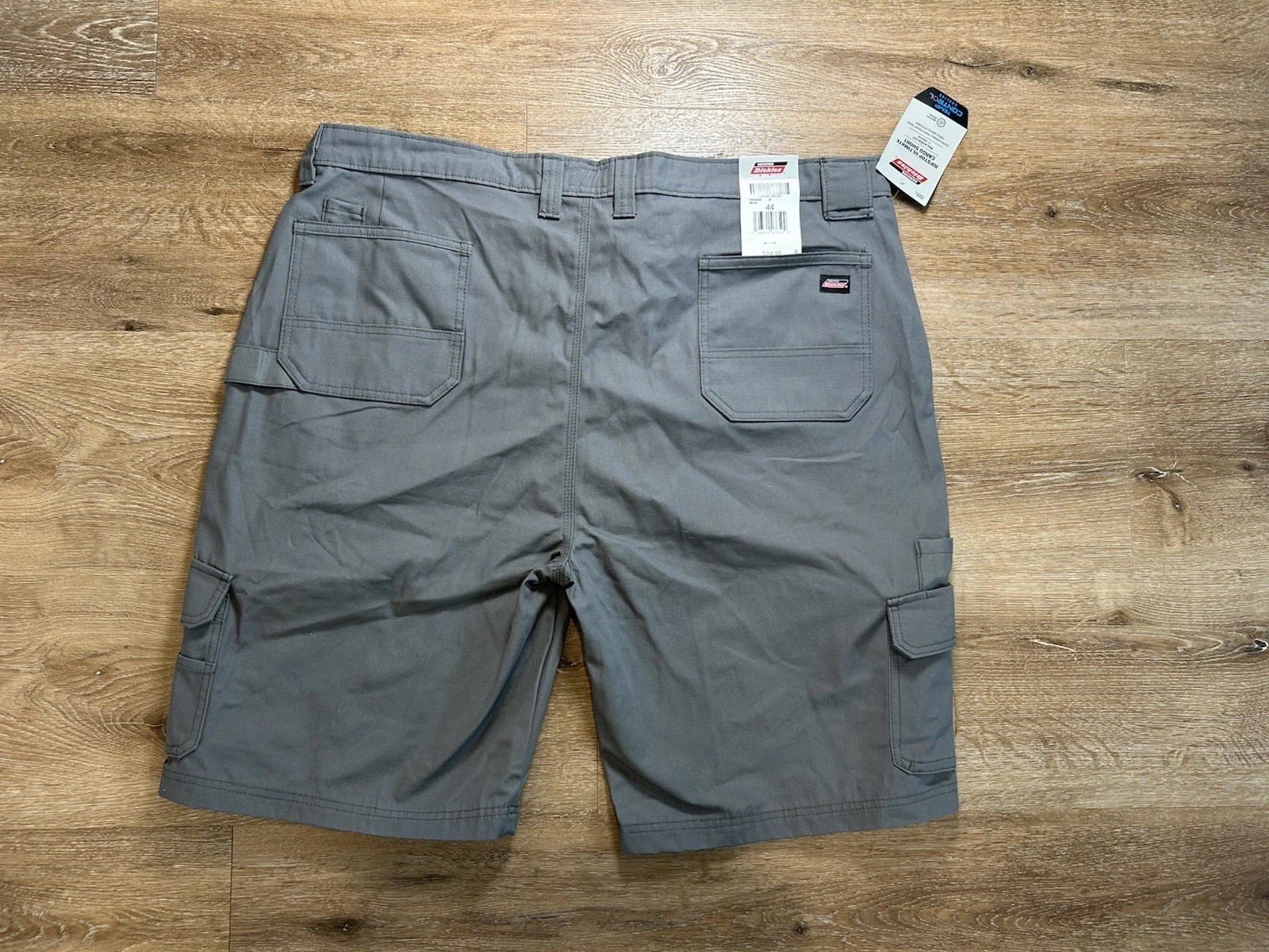 NWT Dickies Ripstop Ultimate Cargo Shorts Gray Mens Sz 44 – 13″ Inseam Relax Fit