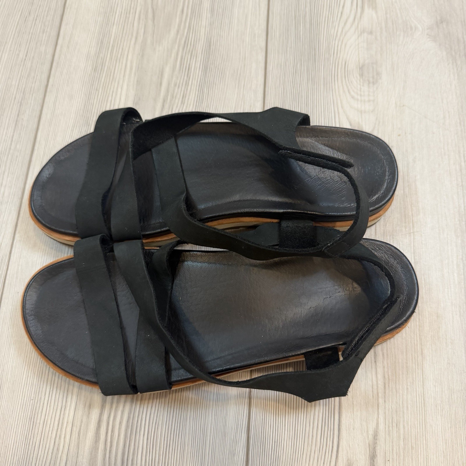 Merrell Black Leather Juno Mid Ankle Wrap Strappy Gladiator Sandals 9