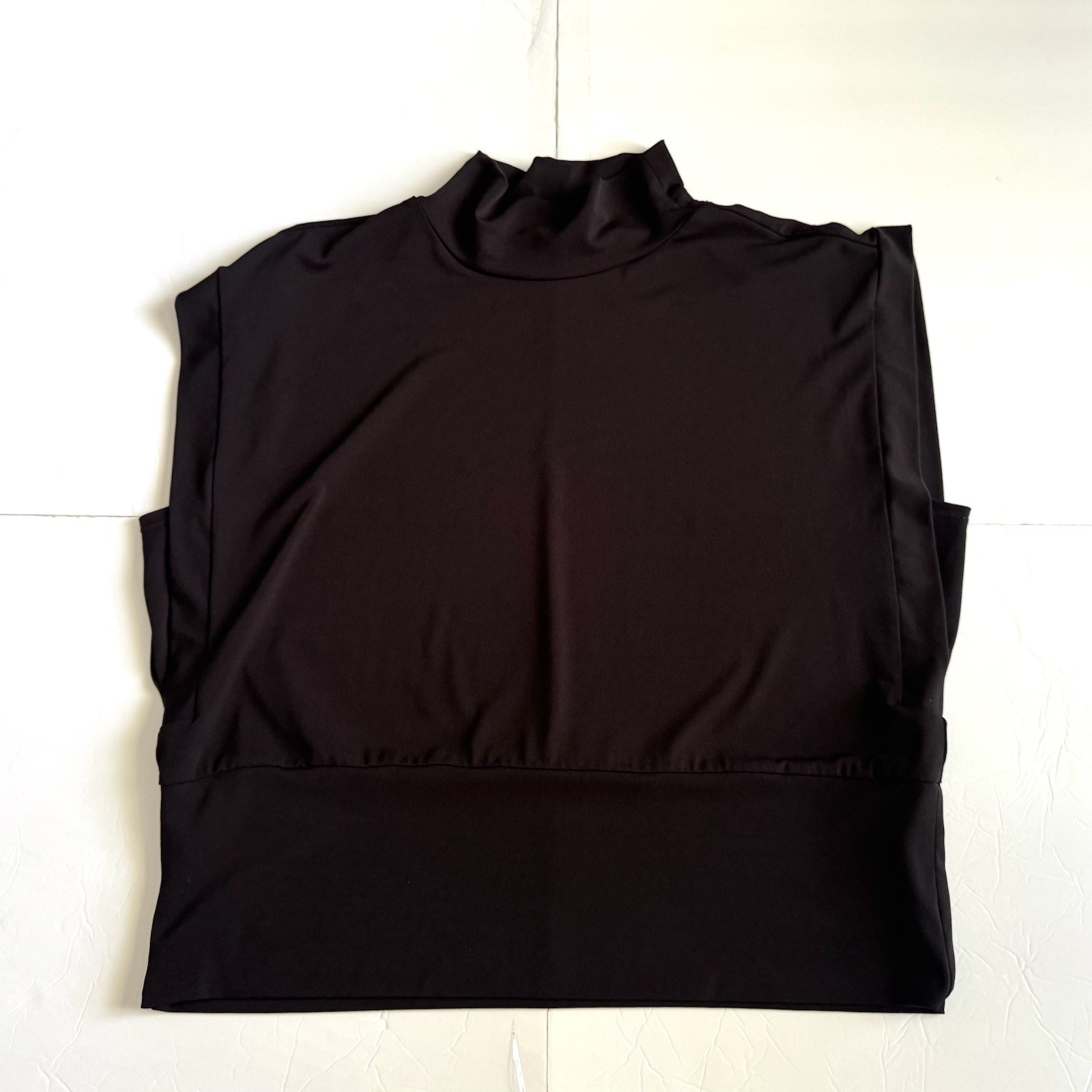 Single Thread XL Black Mock Neck Dolman Top Banded Hem Stretch Sleeveles