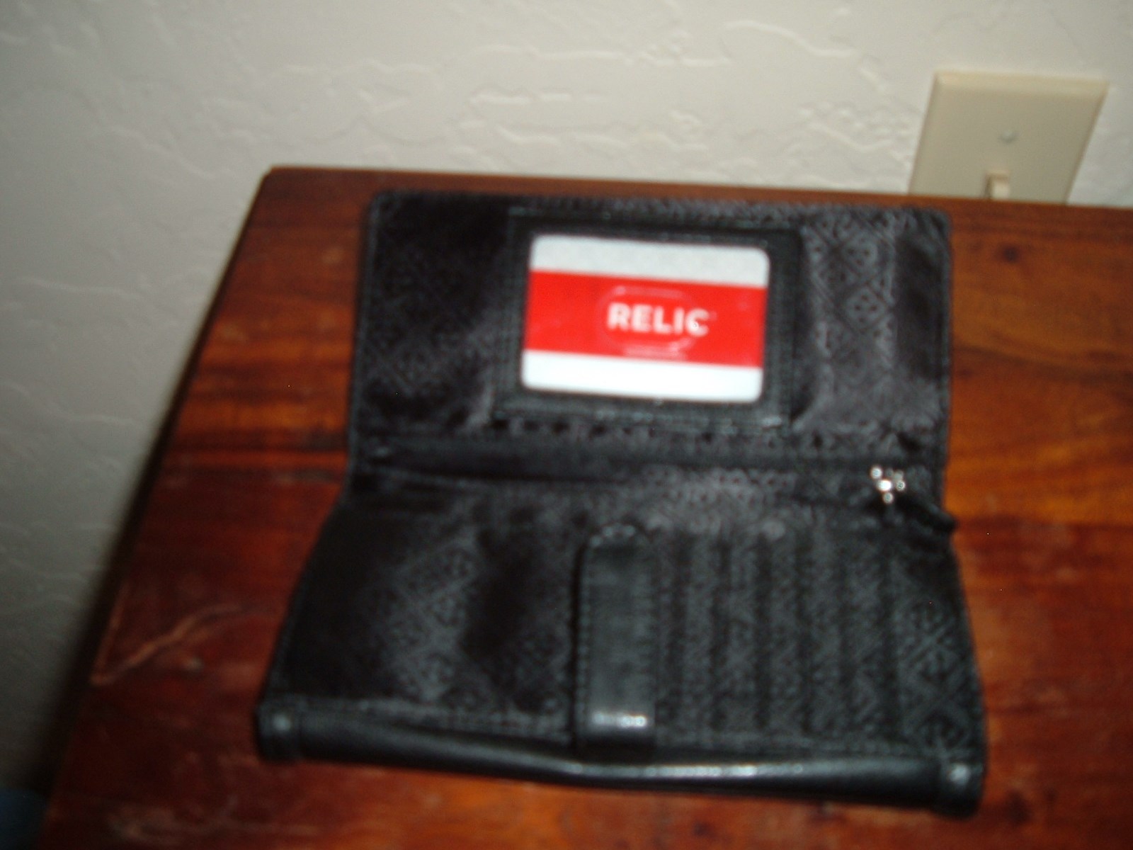 New Relic Dearborn Checkbook Wallet Black 8 Card Slots License Window RLS2308001