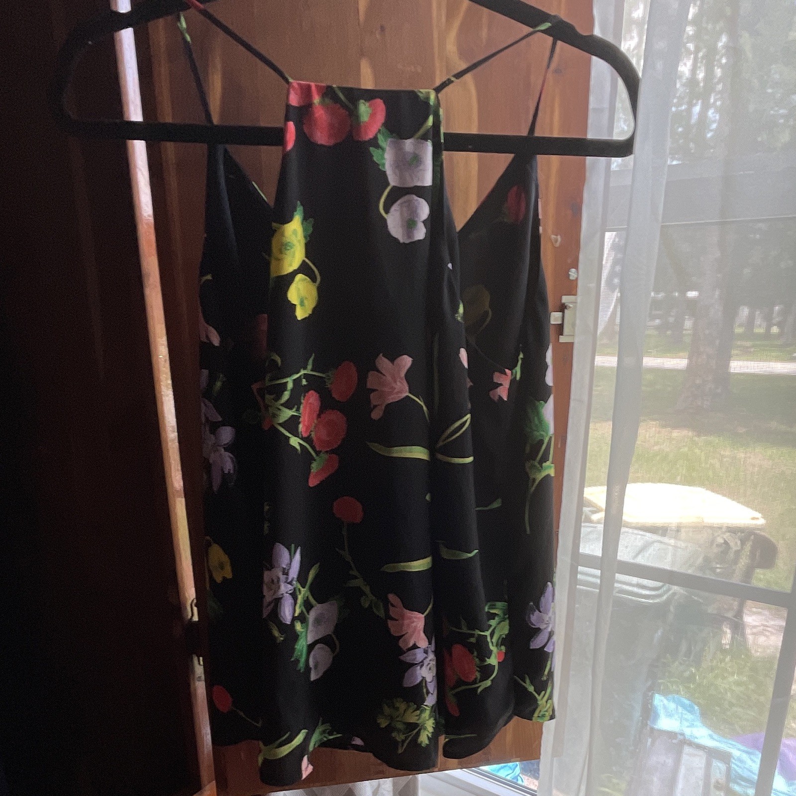 LOFT Women’s Black Floral V-Neck Spaghetti Strap Button Front Cami Tank S
