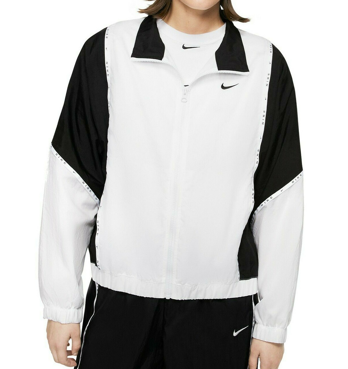 Nike Women’s Sportswear White/Black Colorblocked Woven Jacket (CJ3685-100) L/XL