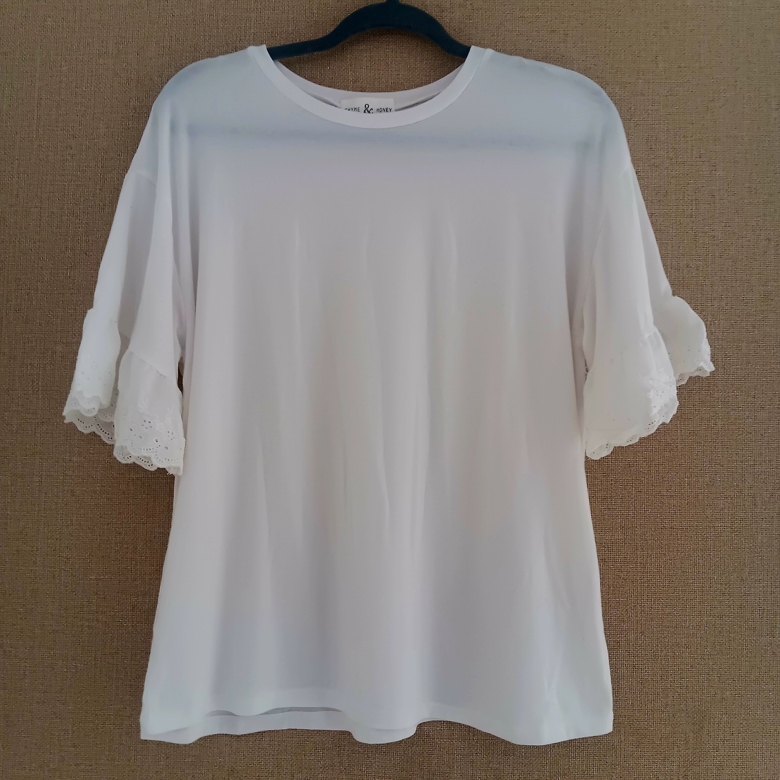 Thyme & Honey Top White Short Sleeve Size M Boho Beach Pheasant Chic Lacey