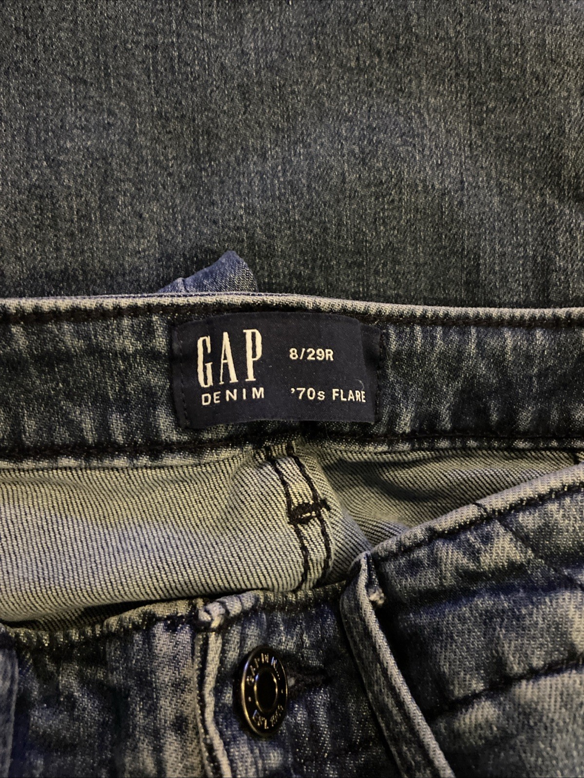 Women’s Gap 70’s Flare Denim Jeans Size 8/29R Button Pockets