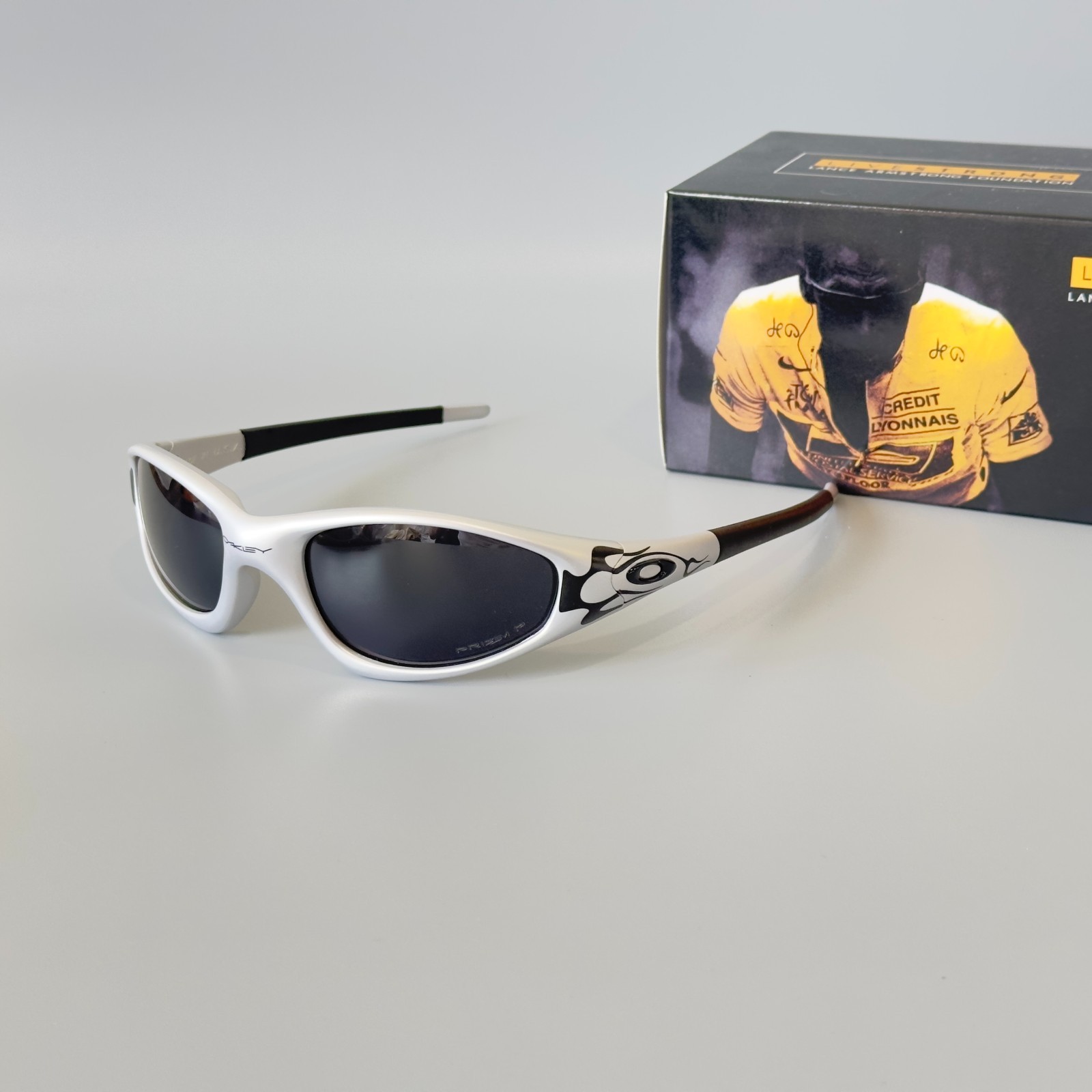 Oakley STRAIGHT JACKET 99 MUZM OO9505 Polarized Sunglasses Black Fire