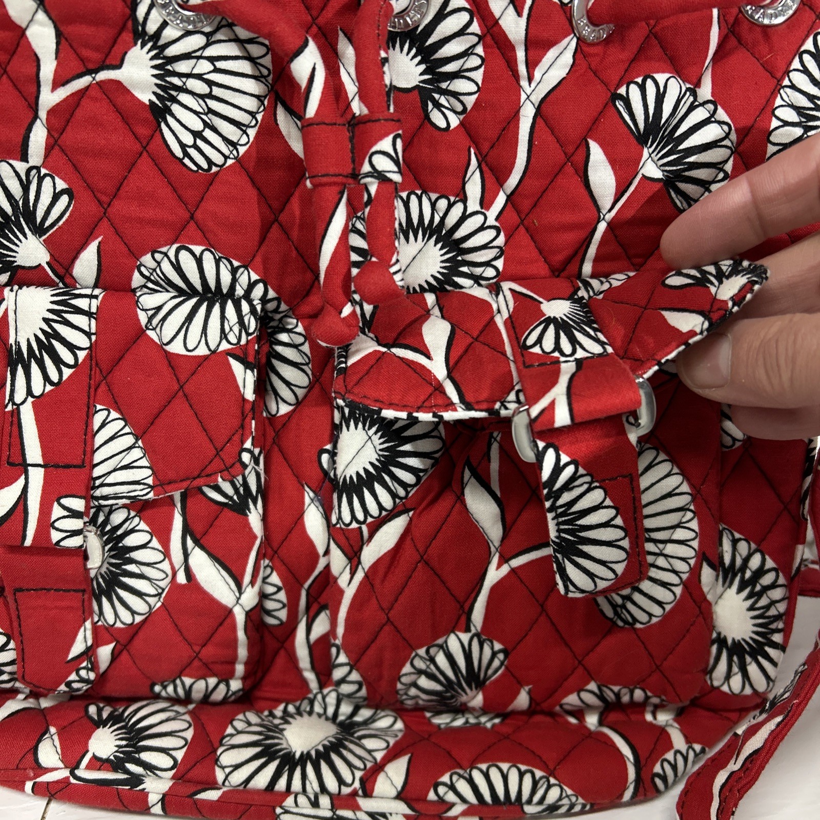 Vera Bradley Deco Daisy Hobo Drawstring Bag Cinch Top- Adjustable Shoulder Strap