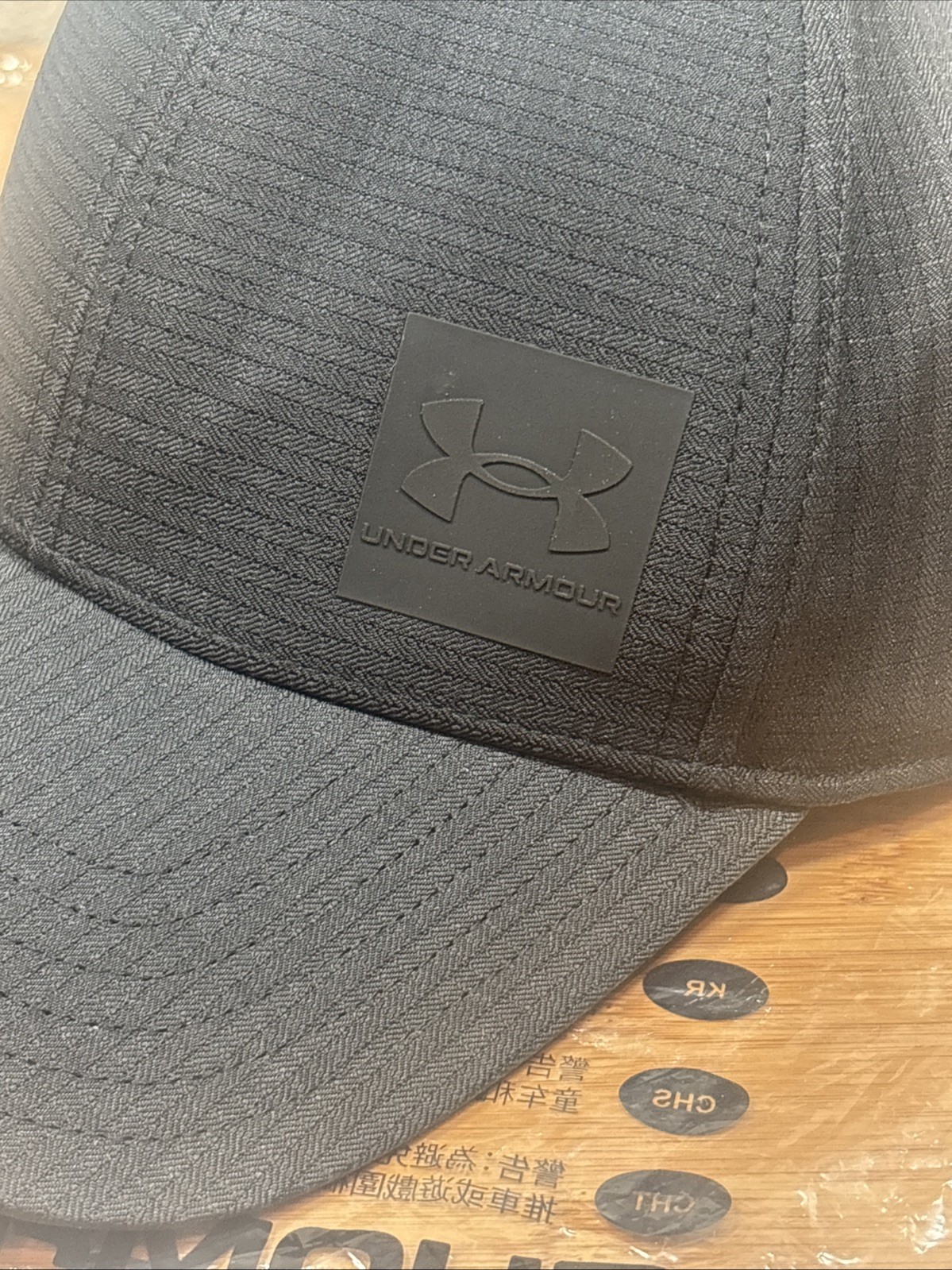 Under Armour 1383438 L/XL Men’s Black Baseball Cap Hat Stretch