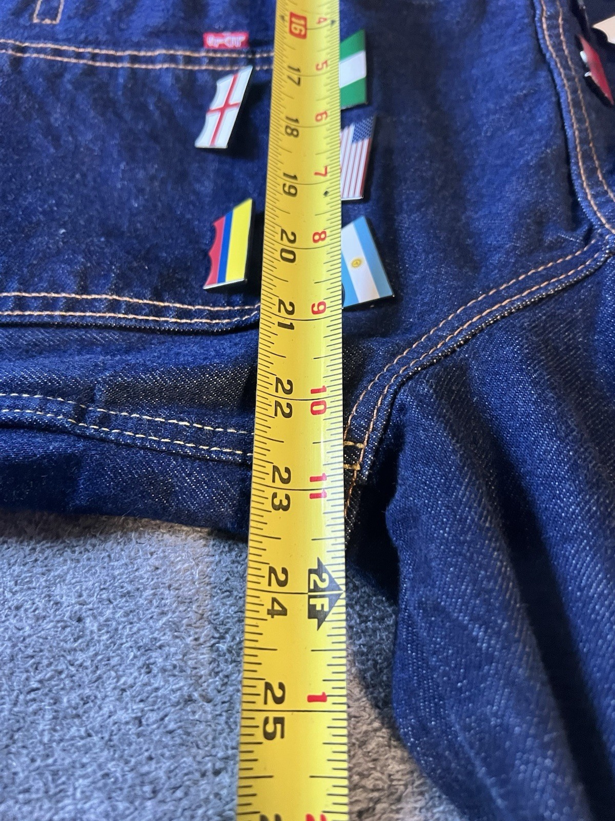 Levi’s Big E Selvedge Denim Trucker Jacket M Blue Button World Cup theme