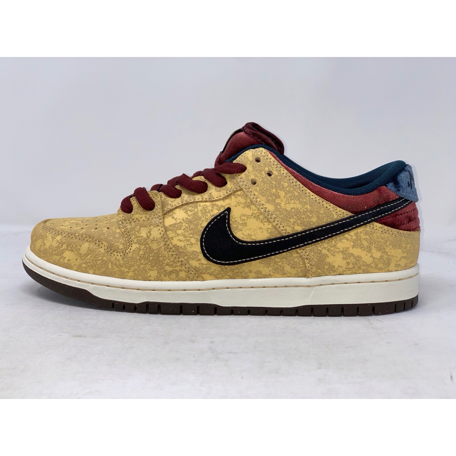 Nike SB Dunk Low Pro ‘City of Cinema’ Tan Sneakers, Size 10 BNIB FZ1278-200