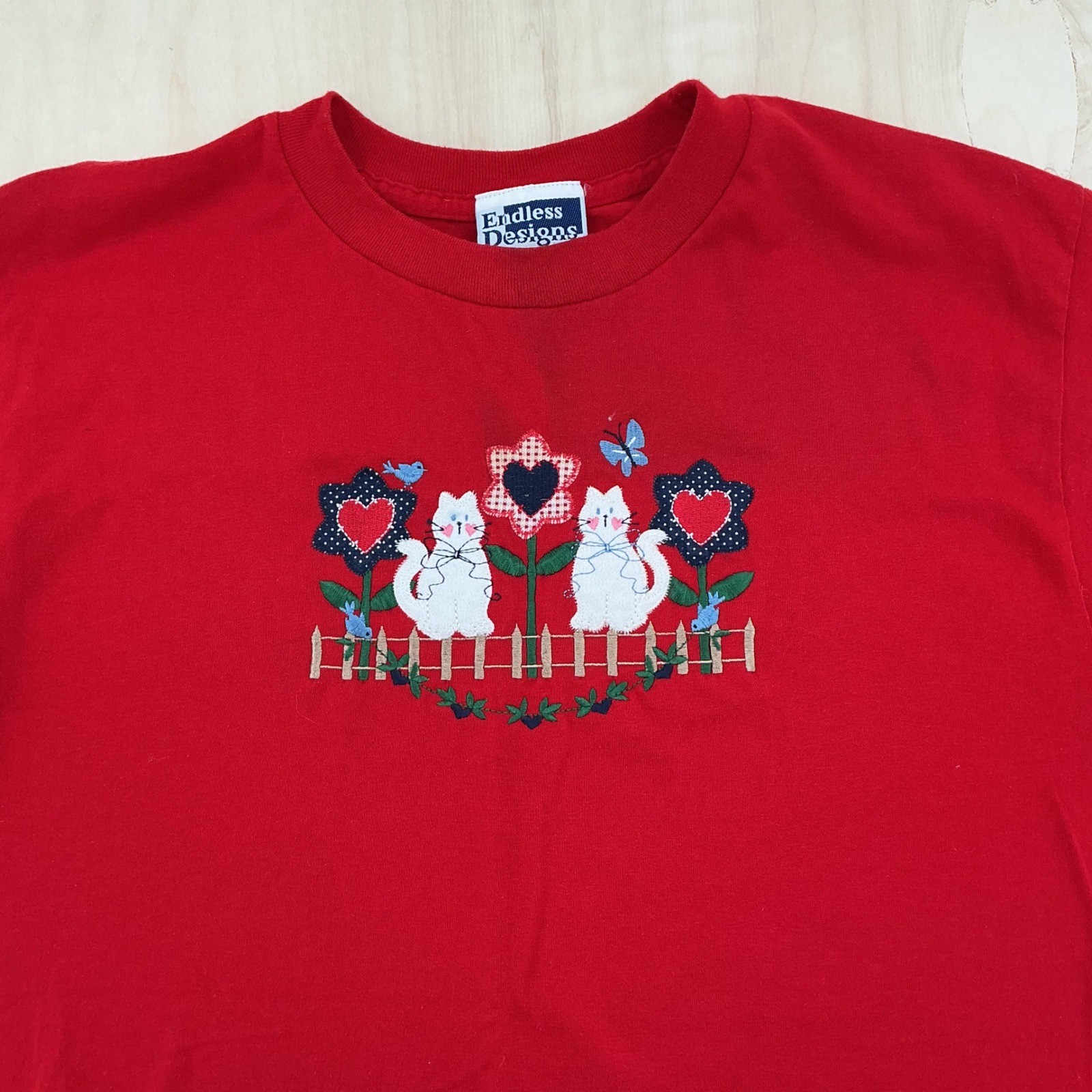 Endless Designs T-Shirt Womens L Red Embroidered Cat Floral 90s Cottagecore Tee