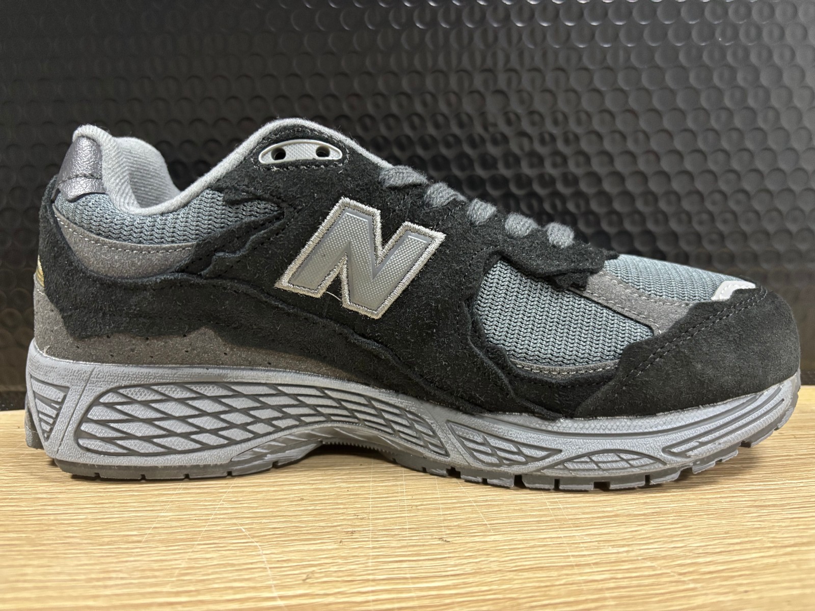 Men’s Shoe New Balance 2002R Black Protection US 8-12 NO BOX USA READY SHIP