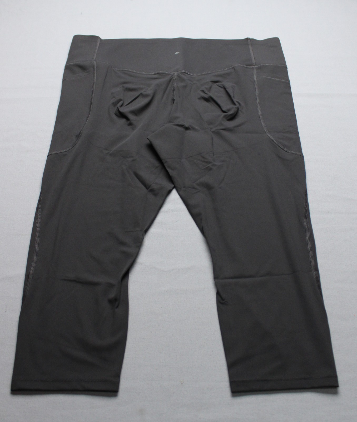 Halara Women’s Plus High Waist Capri Training Leggings EJ3 Volcanic Ash Size 2X