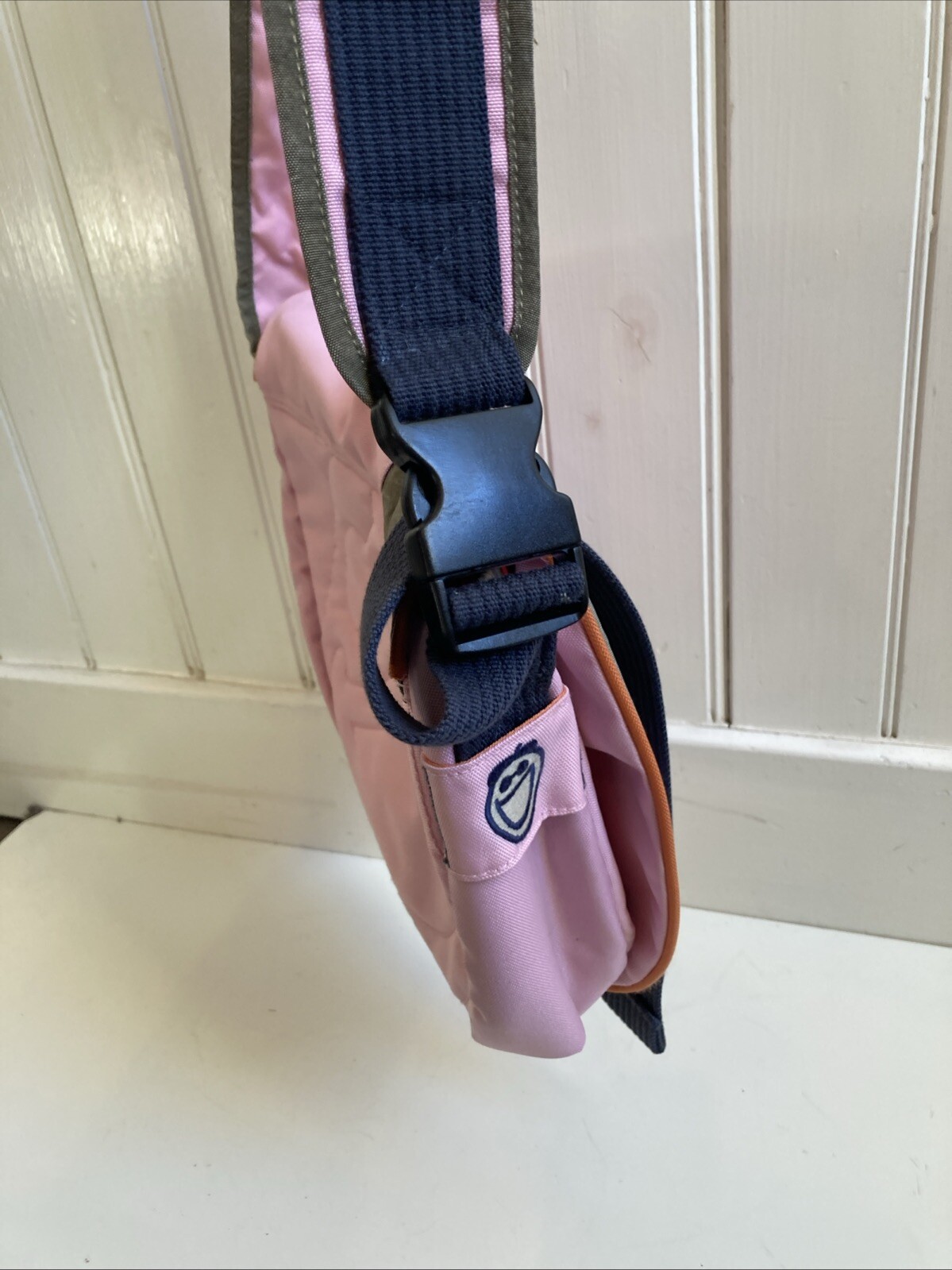 Life Is Good Smile Sling PINK Adjustable Strap Crossbody Messenger Shoulder bag
