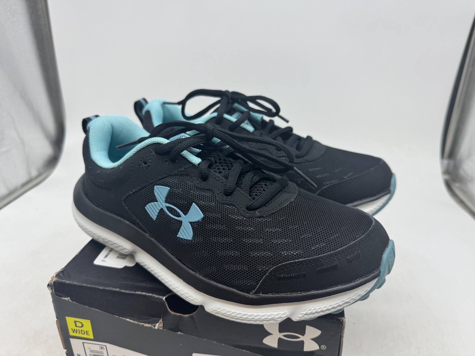 Under Armour Charged Assert 10 Athletic Sneakers Women’s Black Low Top – 8 WIDE