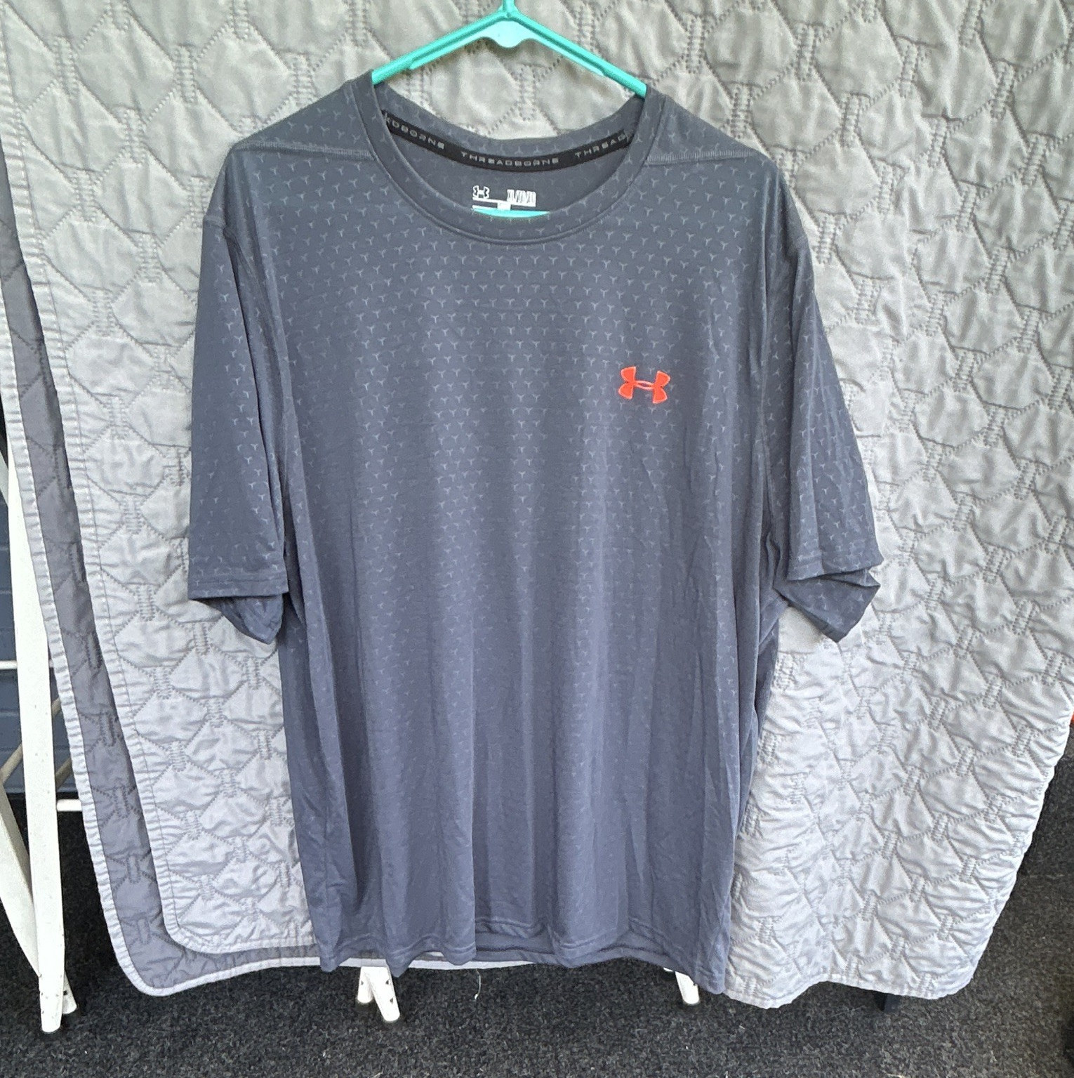 Under Armour HeatGear Men’s T-Shirt Loose Fit Gray XL Short Sleeve Crew Logo
