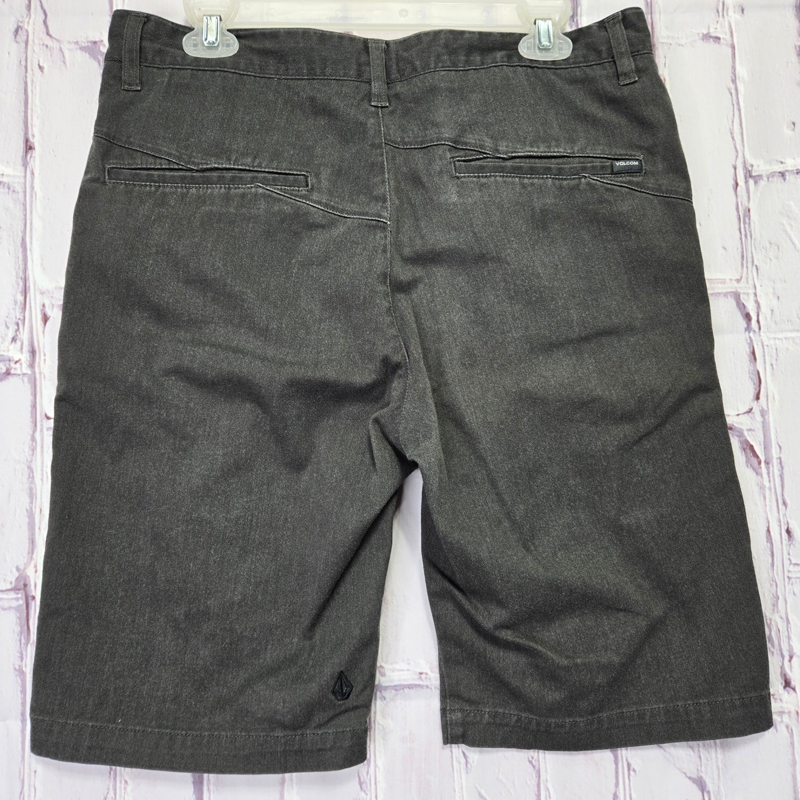 Volcom Mens Corpo Class Chino Shorts Charcoal Gray Size 32 Stretch Skateboard