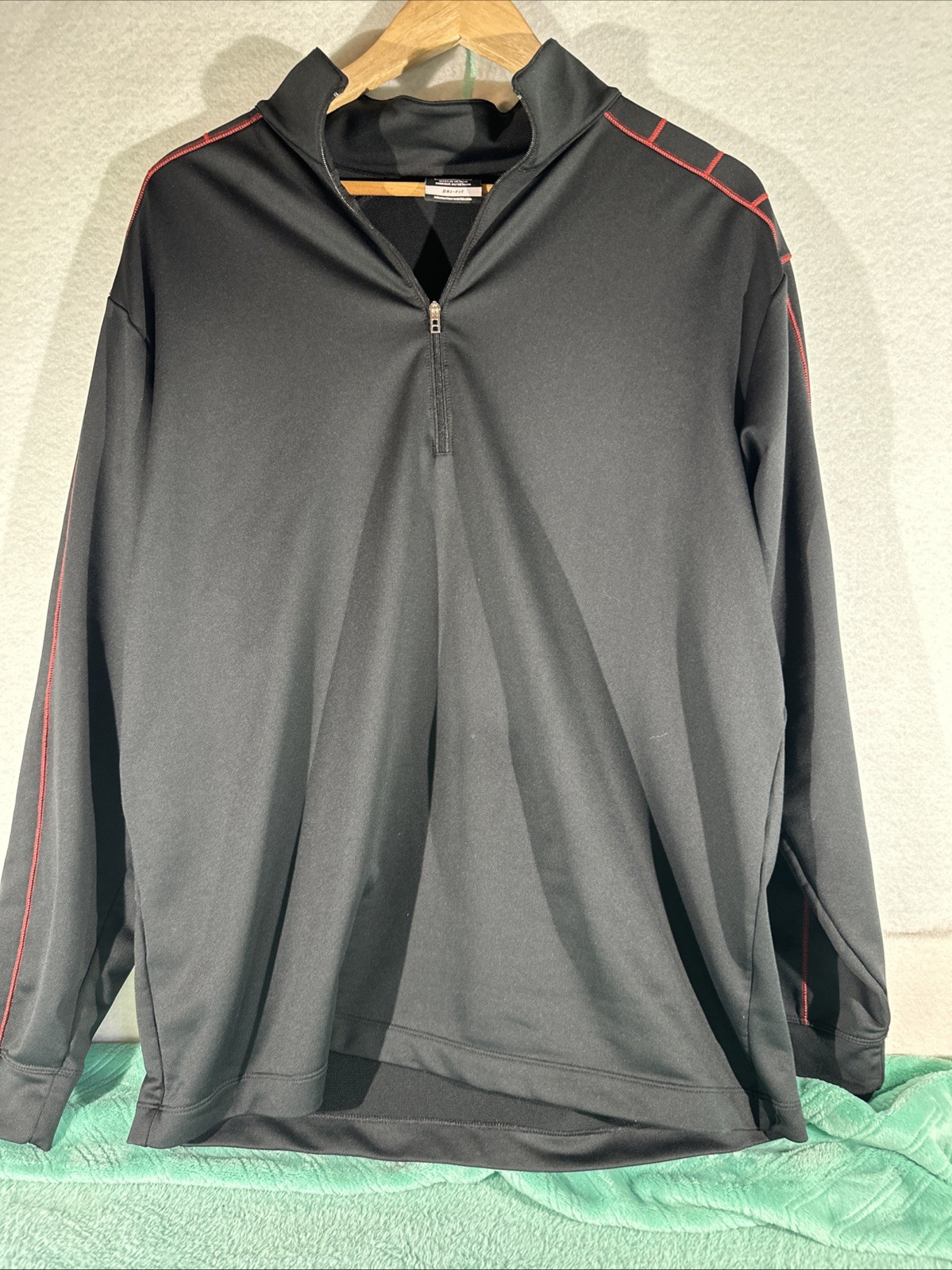 Nike Golf Mens Black w/red accent Pullover Long Sleeve Dri-Fit 1/4 Zip Sz LG