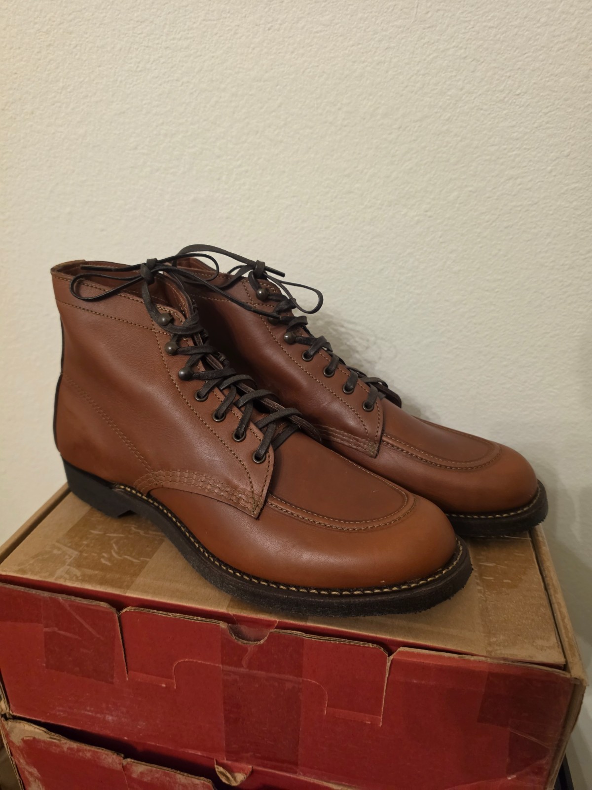 Red Wing 8076 Heritage Japanese Exclusive “Outing Boot” Vibram Iron Ranger 10D