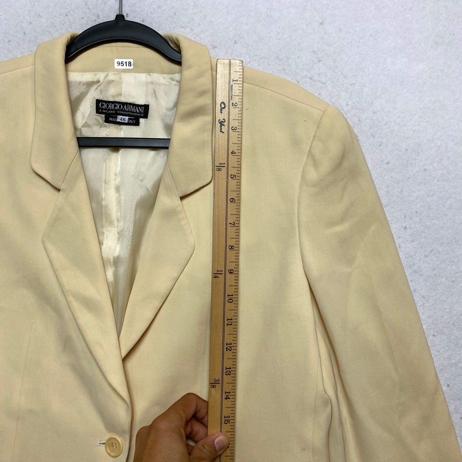 Giorgio Armani Blazer 12 US IT 46 Cream Borgonuovo Silk Wool Bergdorf