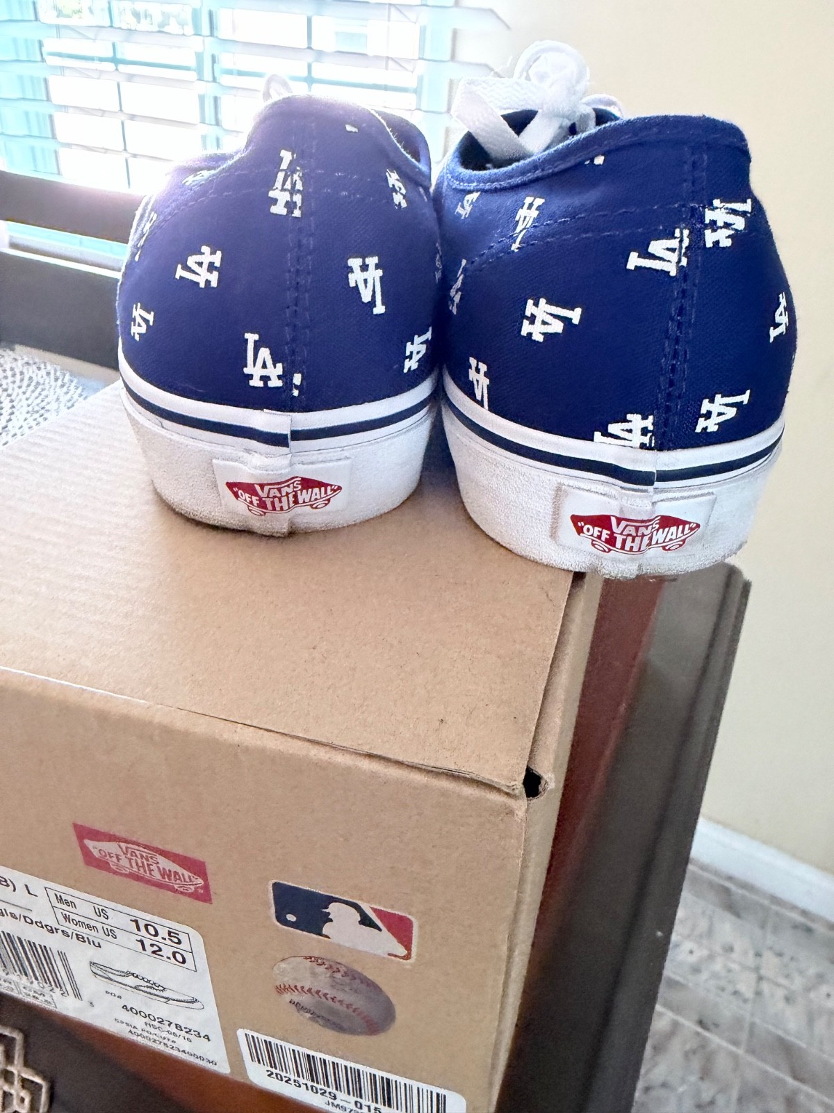 MLB LA Dodgers Vans Shoes Skater Men’s 9 Women’s 10.5