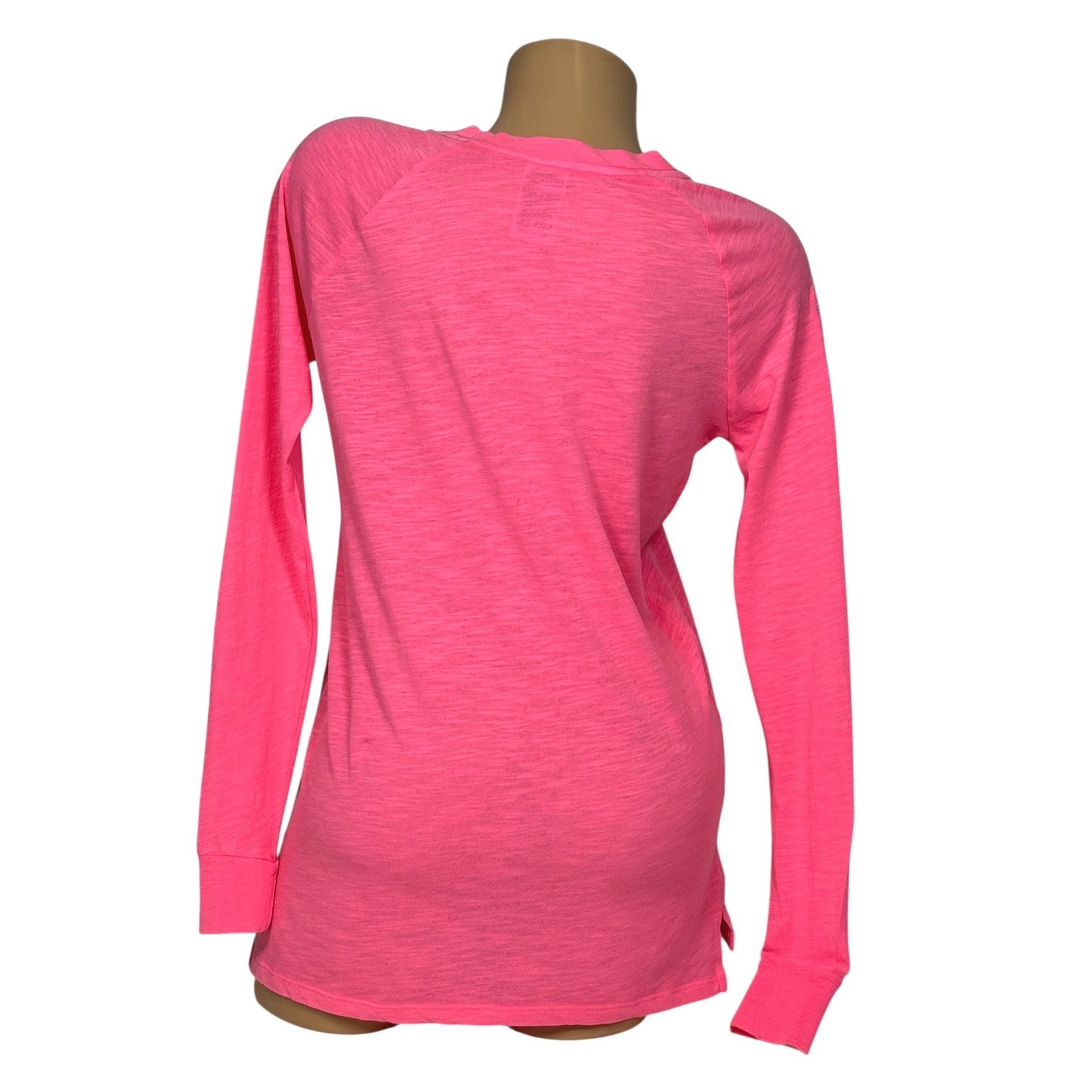 Victoria’s Secret PINK Long Sleeve V-Neck T-Shirt 2 Pack Red Neon Pink XS NEW