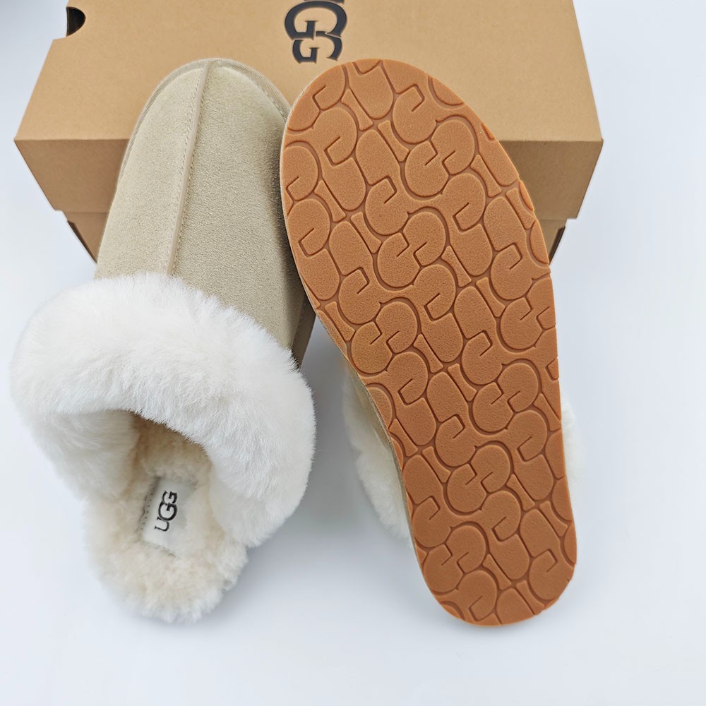 UGG Women’s Scuffette II Sand Sheepskin Collar Slippers Size US 6-11 With Box