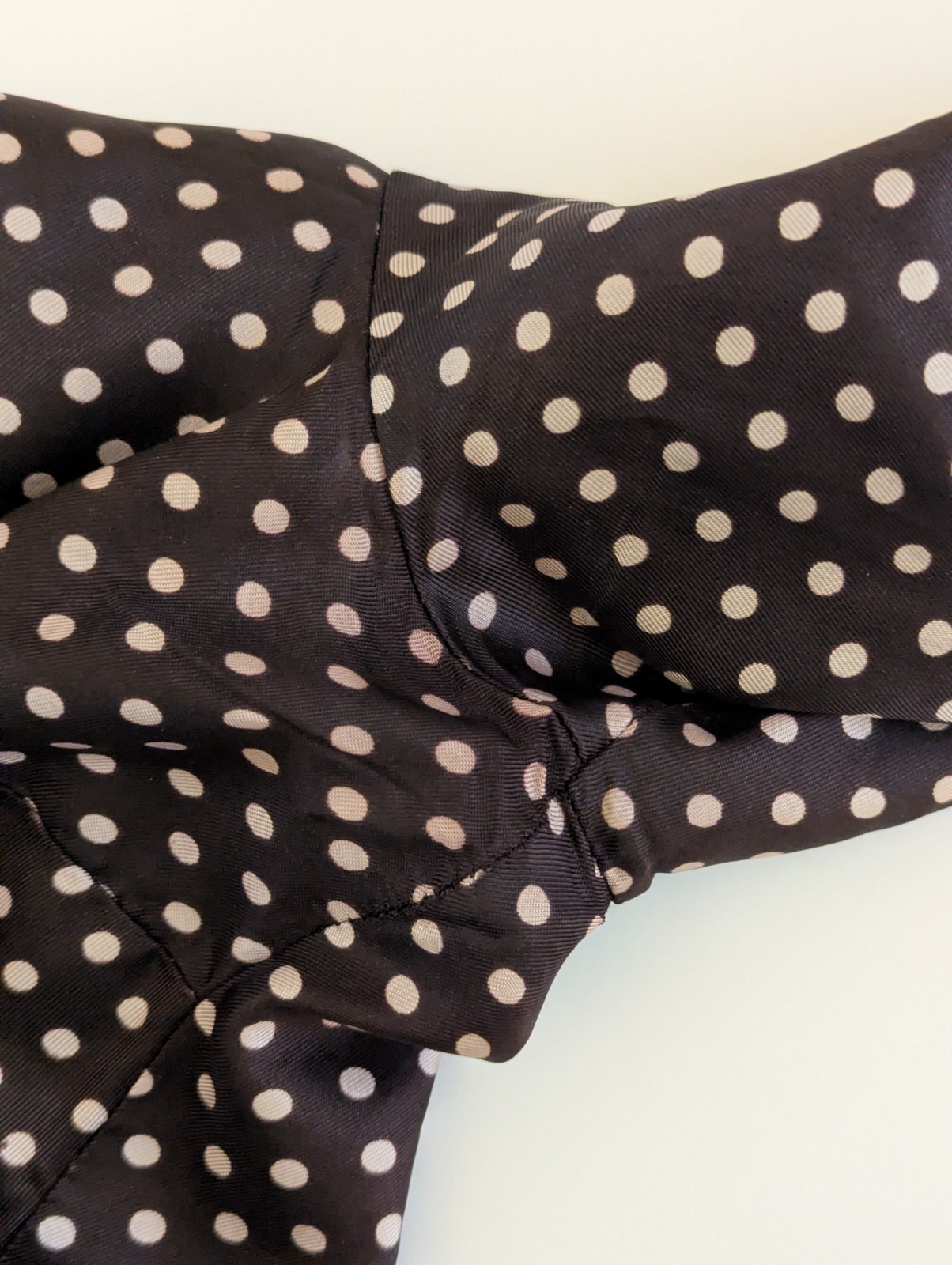 60s 70s Vintage Womens Brown Polka Dot Button Up Rockabilly Blouse Dagger Collar