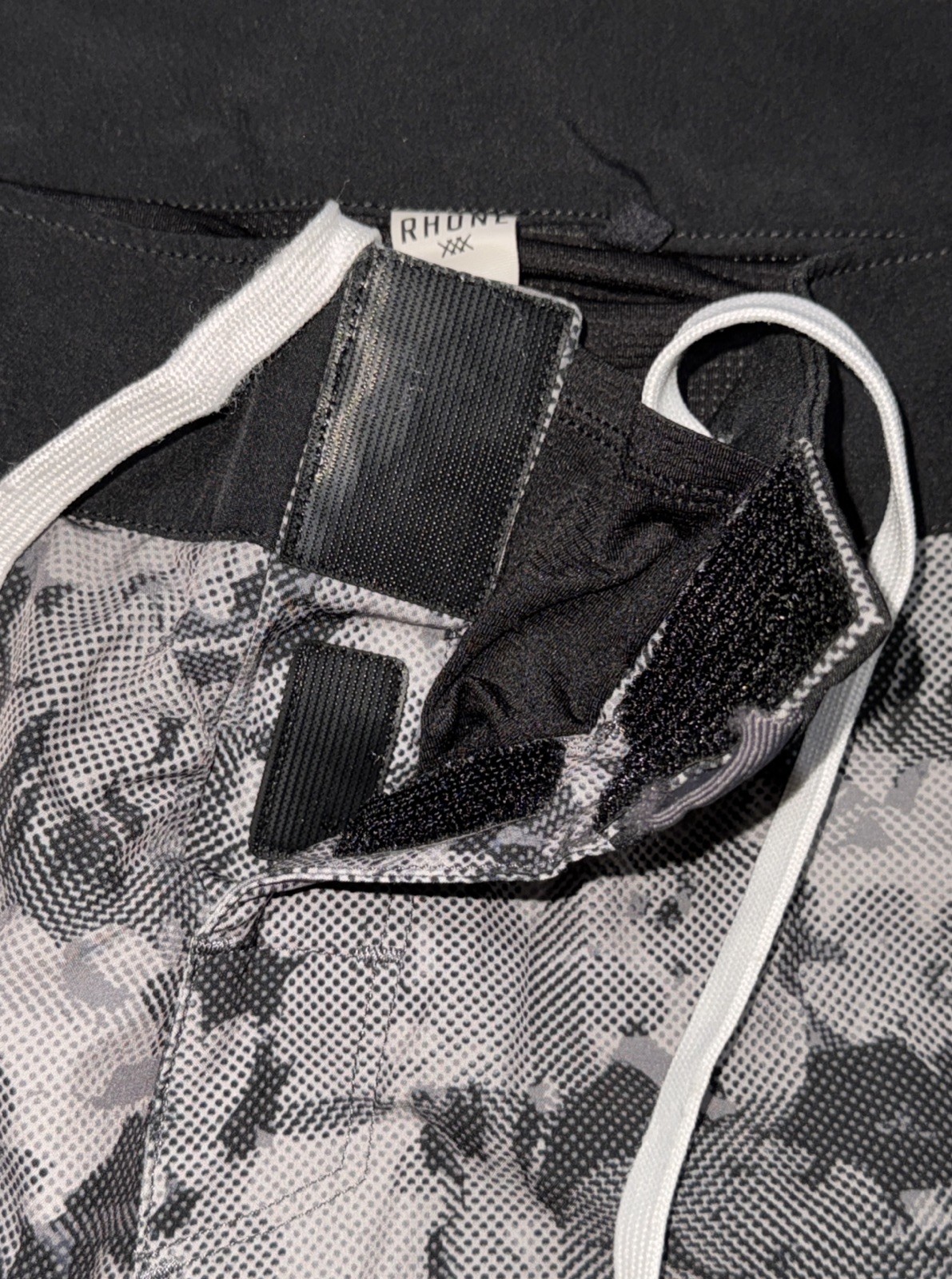 Rhone Point Break Board Shorts Men’s 36 Lined Hybrid Swim Trunks 7″ Digi Camo