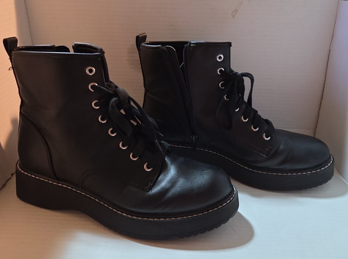 Madden NYC Black Combat Boots Womens Size 10 – Side Zip And Laceup – Preowned