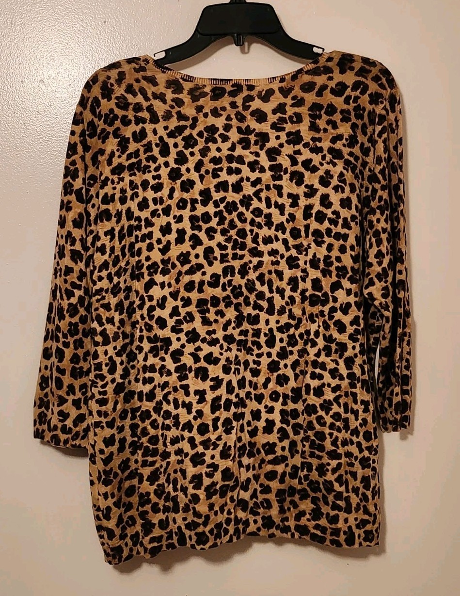 August Silk Knitted Blouse Leopard Print With Lace Sz 2X 3/4 Sleeve Used