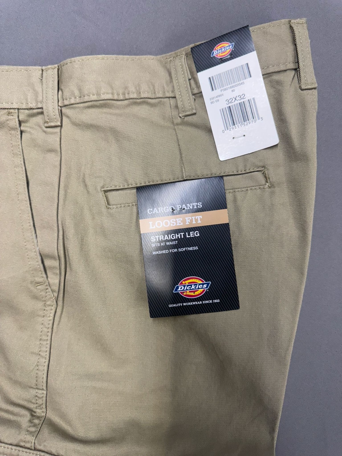 Dickies Men’s Loose-fit Cargo Work Pant Style 2321, Khaki