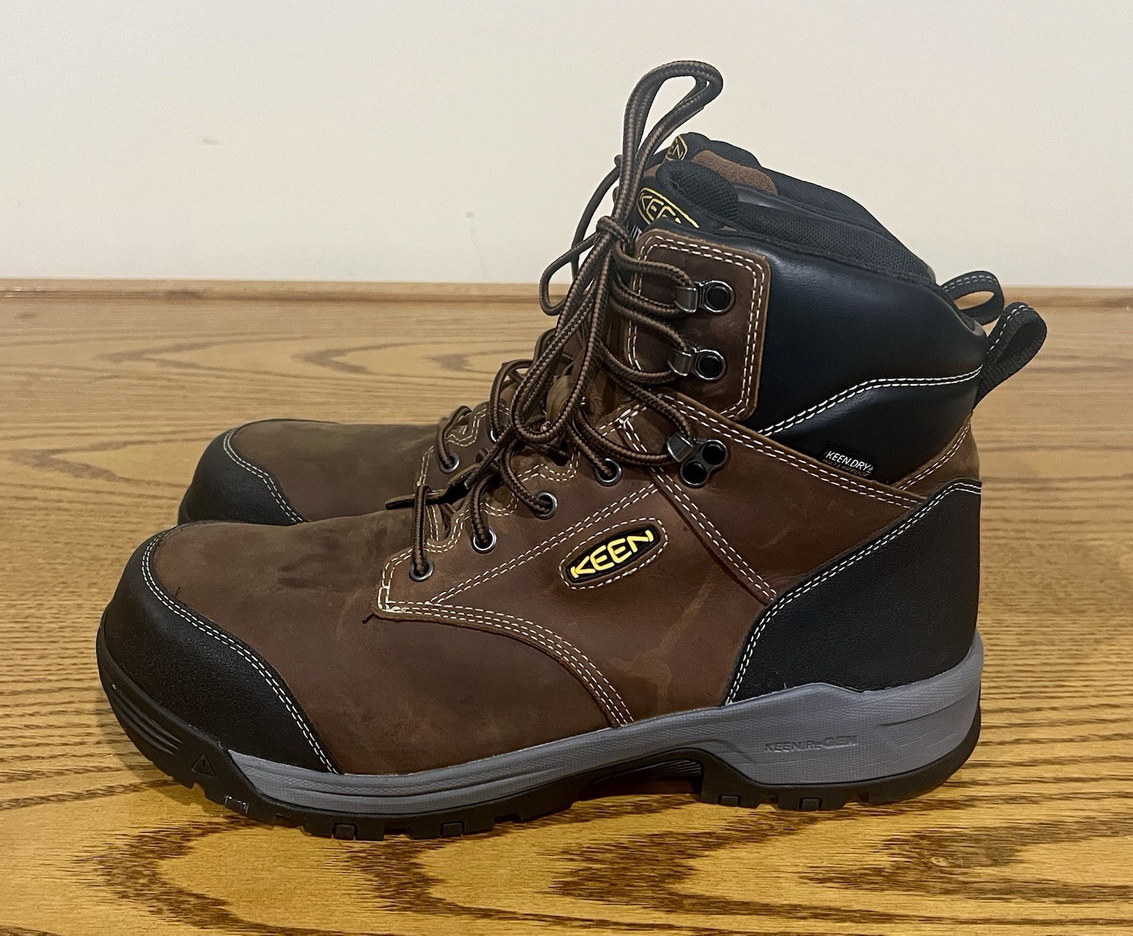 13 D KEEN Utility Men’s Evanston 6″ Waterproof Carbon Safety Toe Work Boots