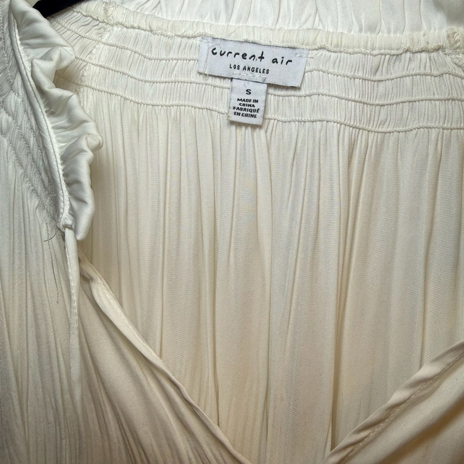 Current Air Los Angeles White Ruffled Smock Neck Romantic Pleated Blouse