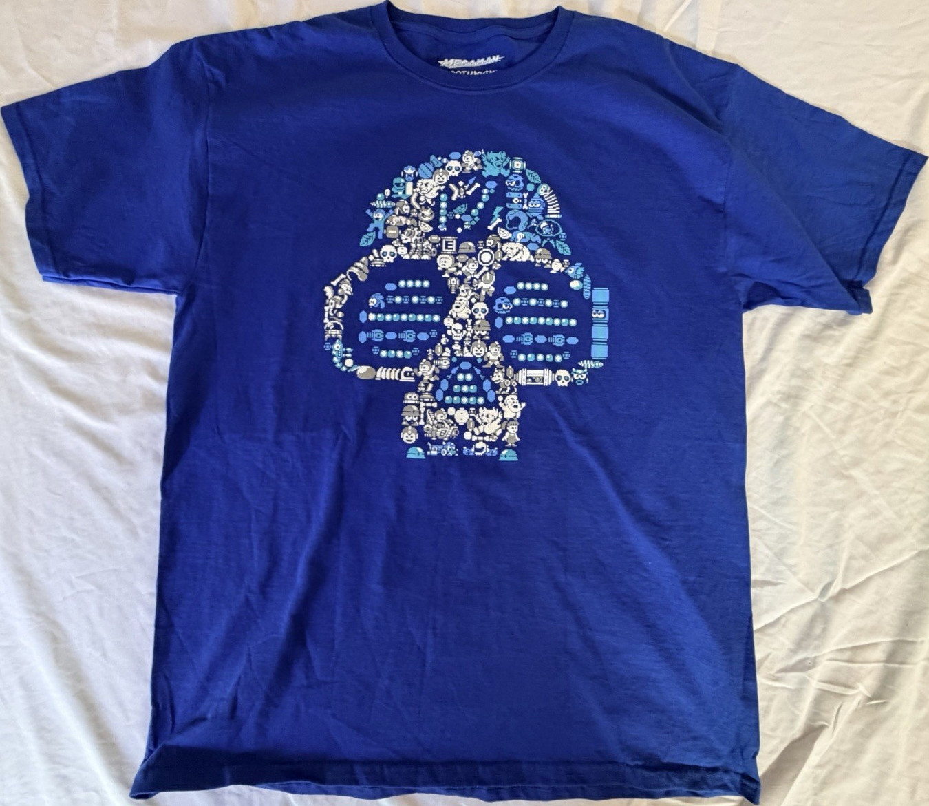 Loot Crate Loot Wear Exclusive Mega Man Blue Graphic T-Shirt Tee Size L 2017