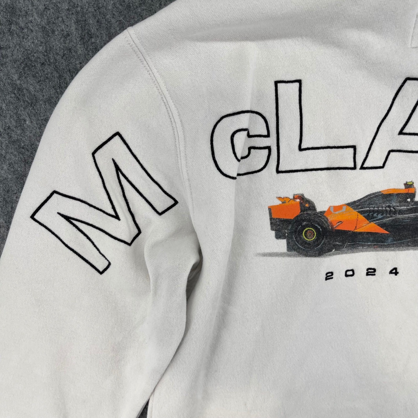 McLaren Formula 1 Team Hoodie Mens Small White Racing Sweatshirt F1 Logo