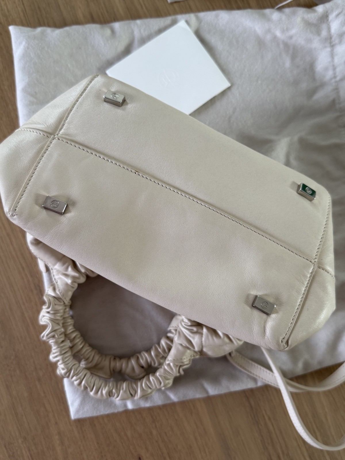 Pre-owned: The Row Double Circle Small Bag Two Way Ivory with shoulder strap