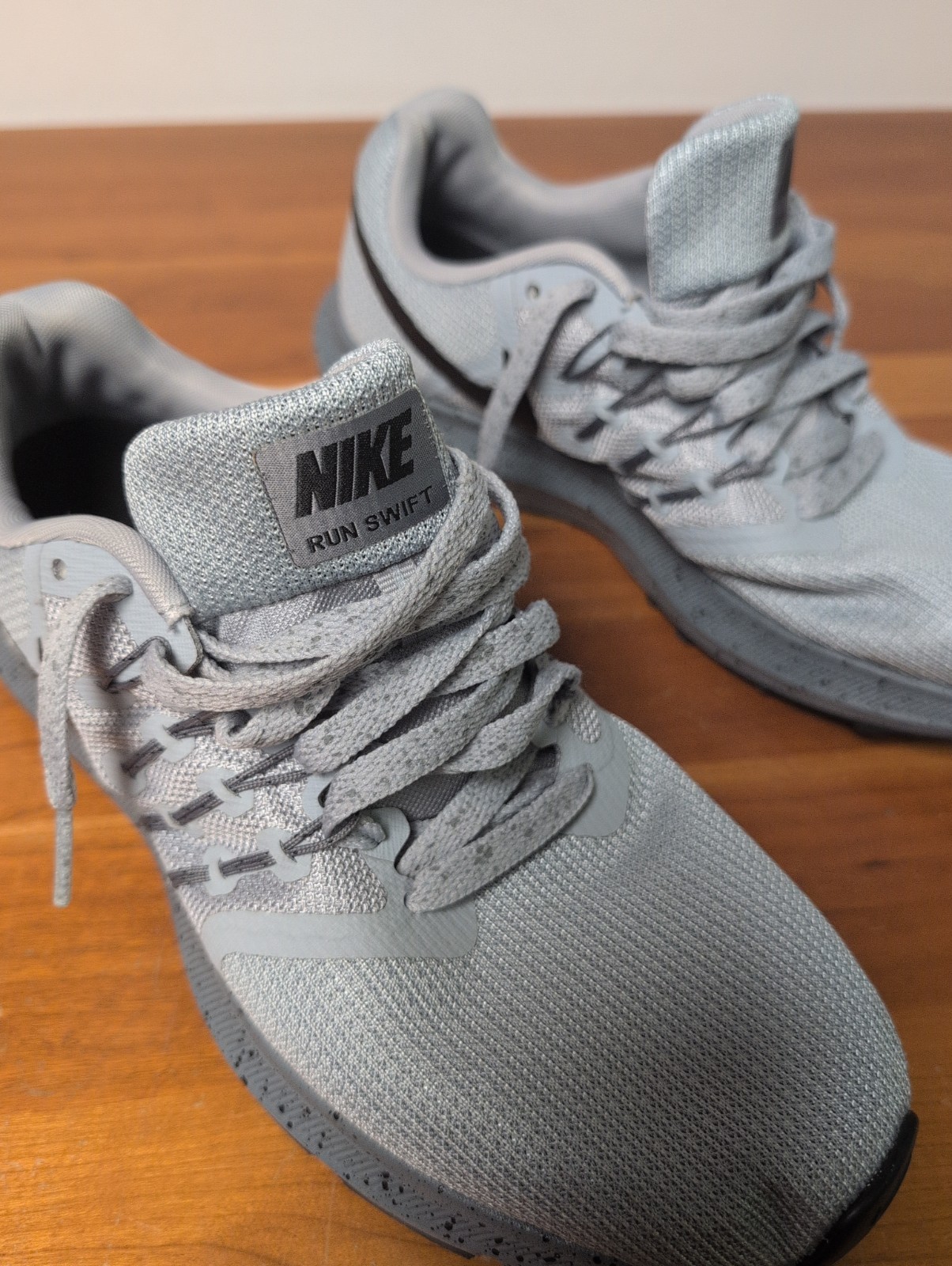 Nike Run Swift SE Athletic Running Shoes Wolf Grey/Black Men 8 Women 9.5