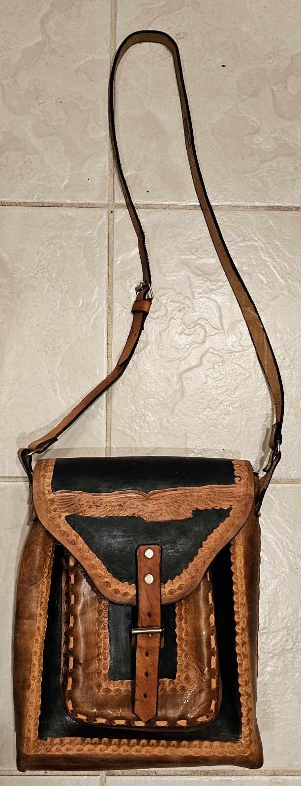 Vintage Hand Tooled Leather Bag Purse Hippie Mexico Crossbody 11″ Aztec Warrior