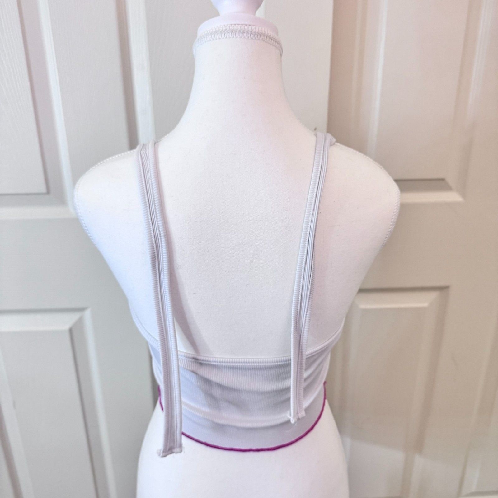 White Graphic Halter Tank Top | Large