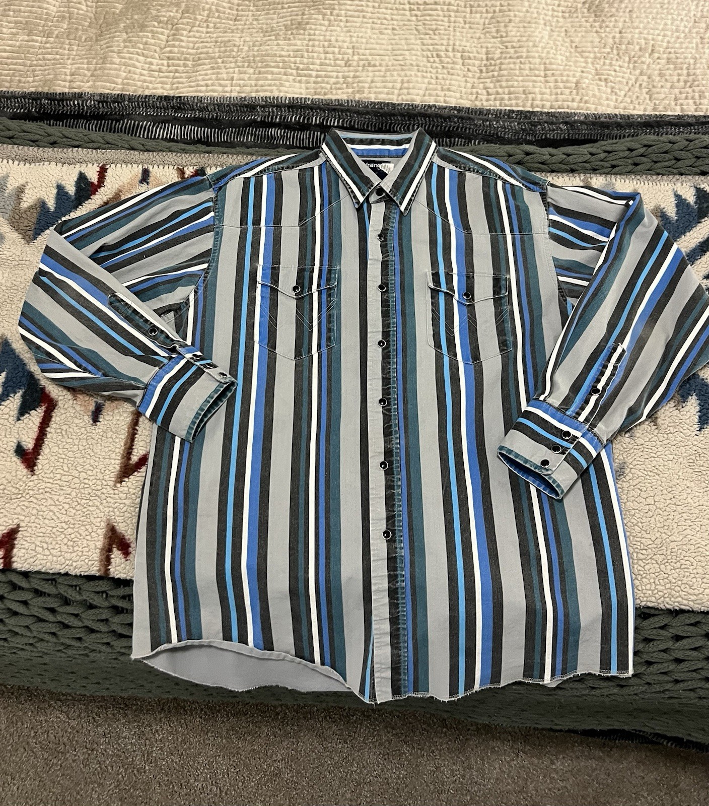 Black Blue & Gray Striped Wrangler Pearl Snap Brushpopper Loose XL 17.5-35