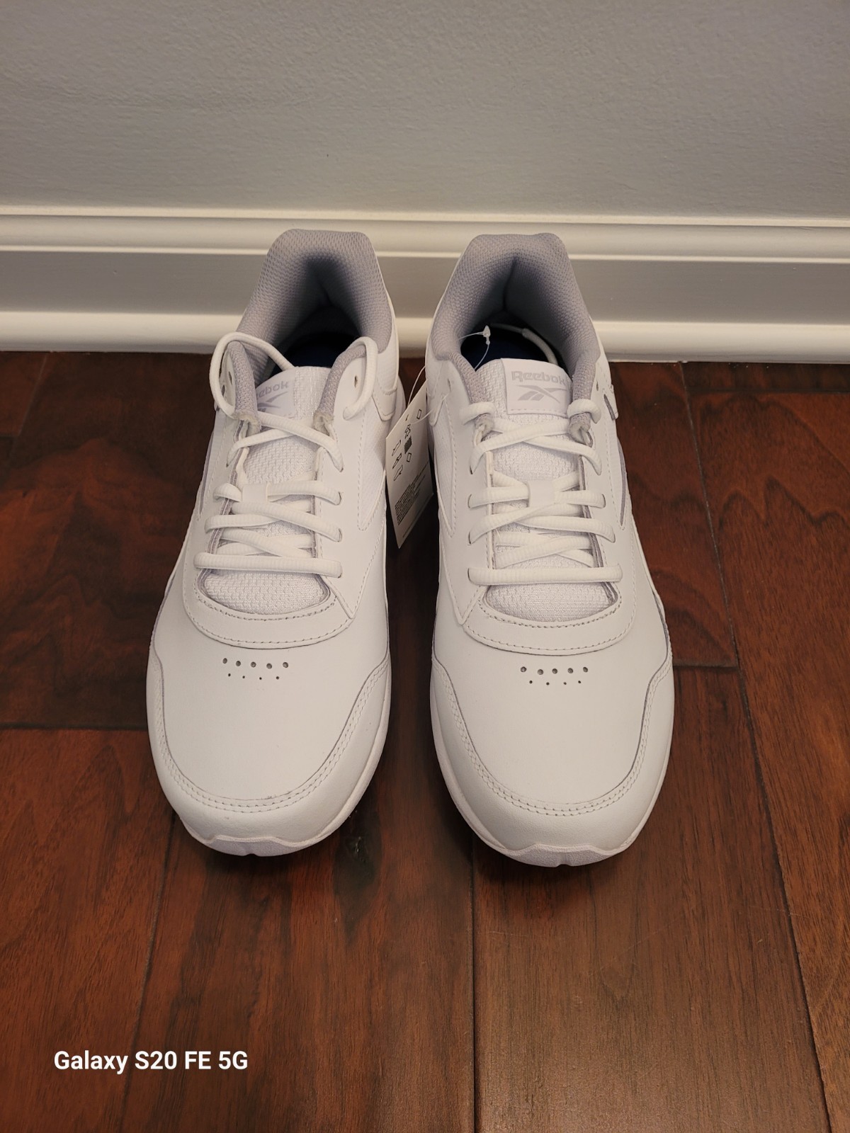 NEW Reebok Walk Ultra 7 DMX MAX D Women’s Size 10 White Lifestyle Sneakers Shoes