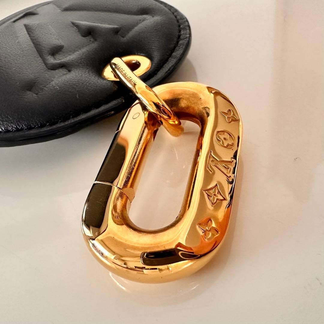 Louis Vuitton M00821 Monogram Black Gold Leather Keychain Size 5.1in×3.3in