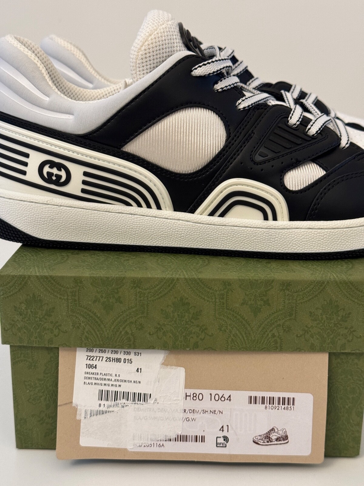 Gucci Basket Demetra Black White Leather Sneakers Womens size 41eu 11 US