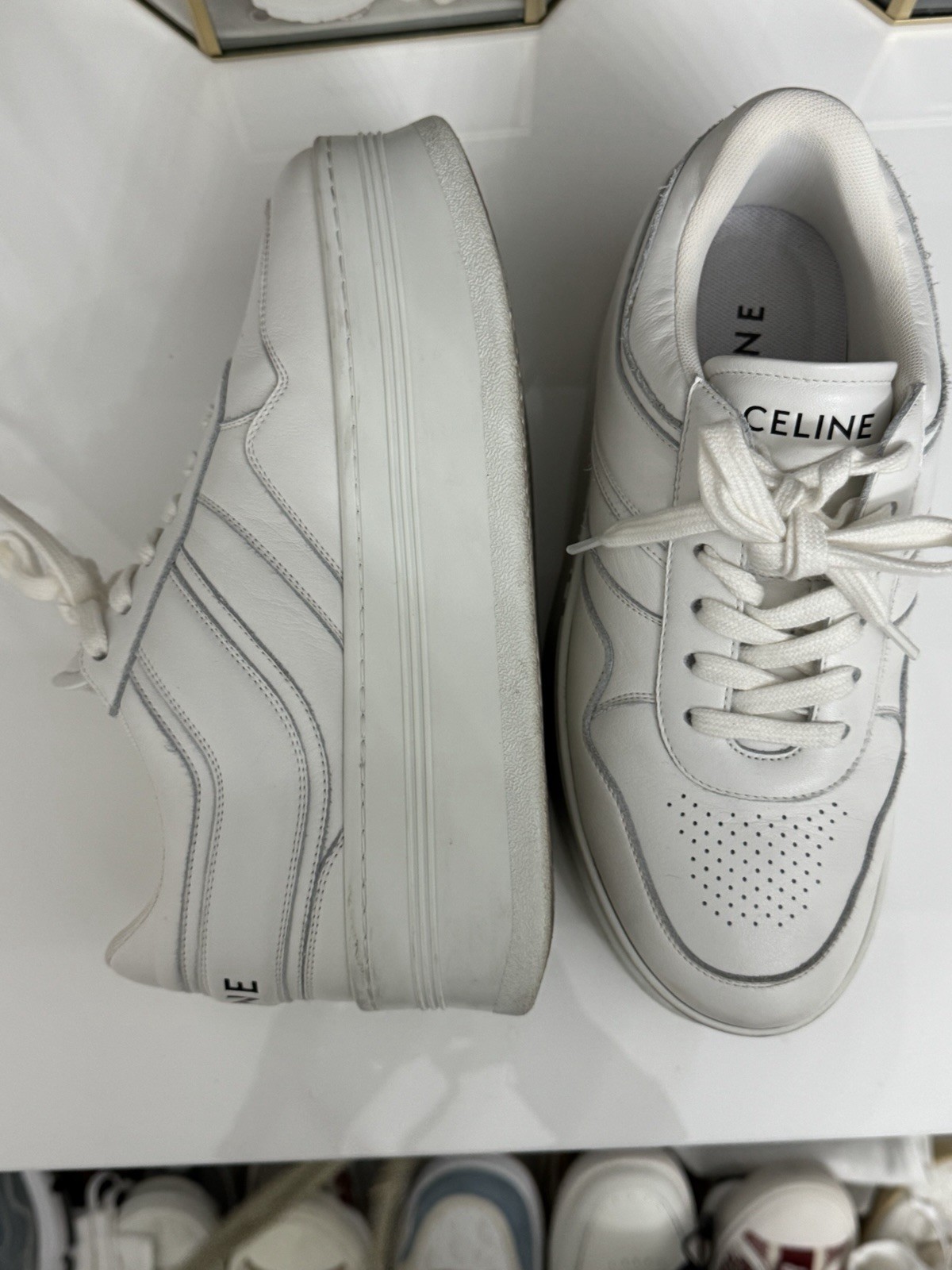 CELINE Wome’s White Leather Lace-Up Low Top Sneakers Logo Heel US 8