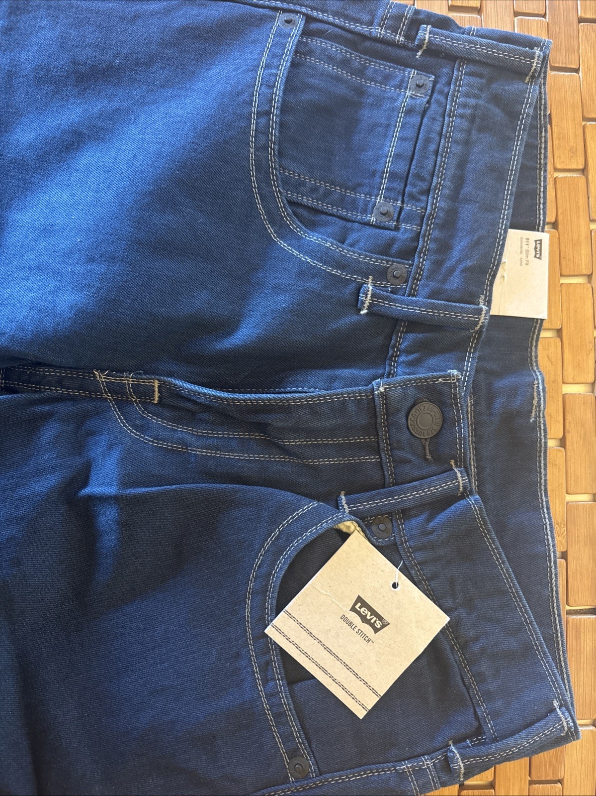 LEVI’S 511 MEN’S JEANS SIZE 32W 32L SLIM FIT DARK BLUE SUPER SOFT FABRIC. NEW