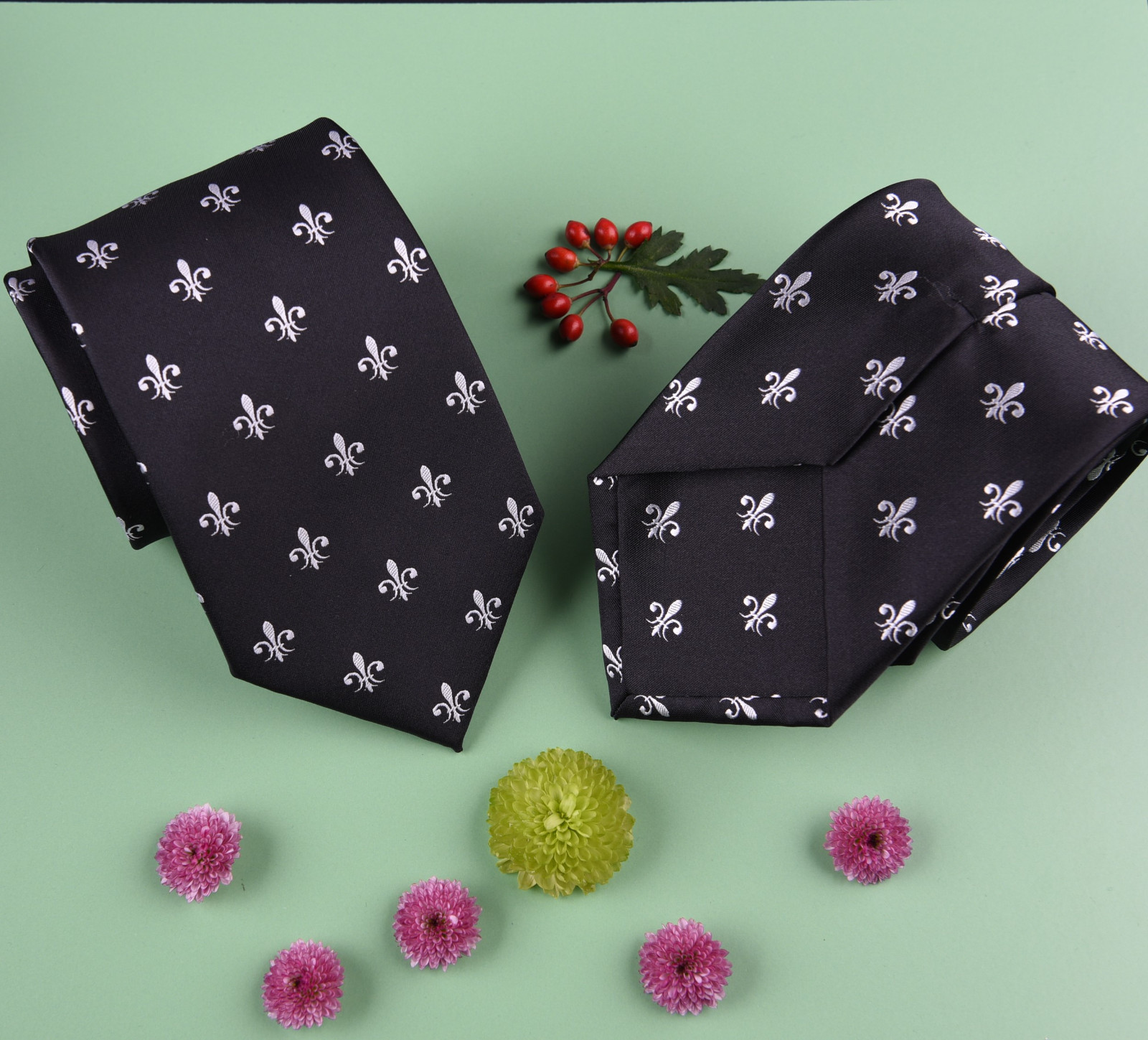 Black Italian Fleur-De-Lis White Designer Tie 8cm Necktie Mens Accessory Fashion
